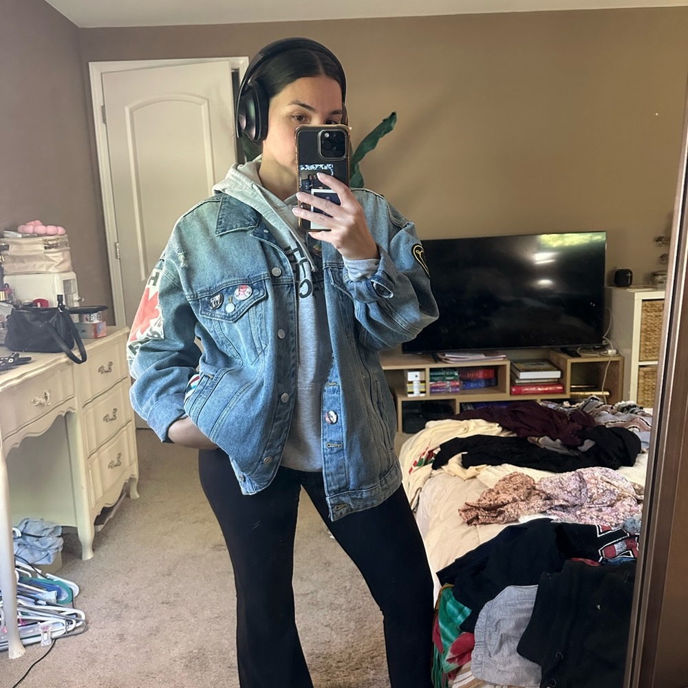 Jean jacket - Picture 9 of 13